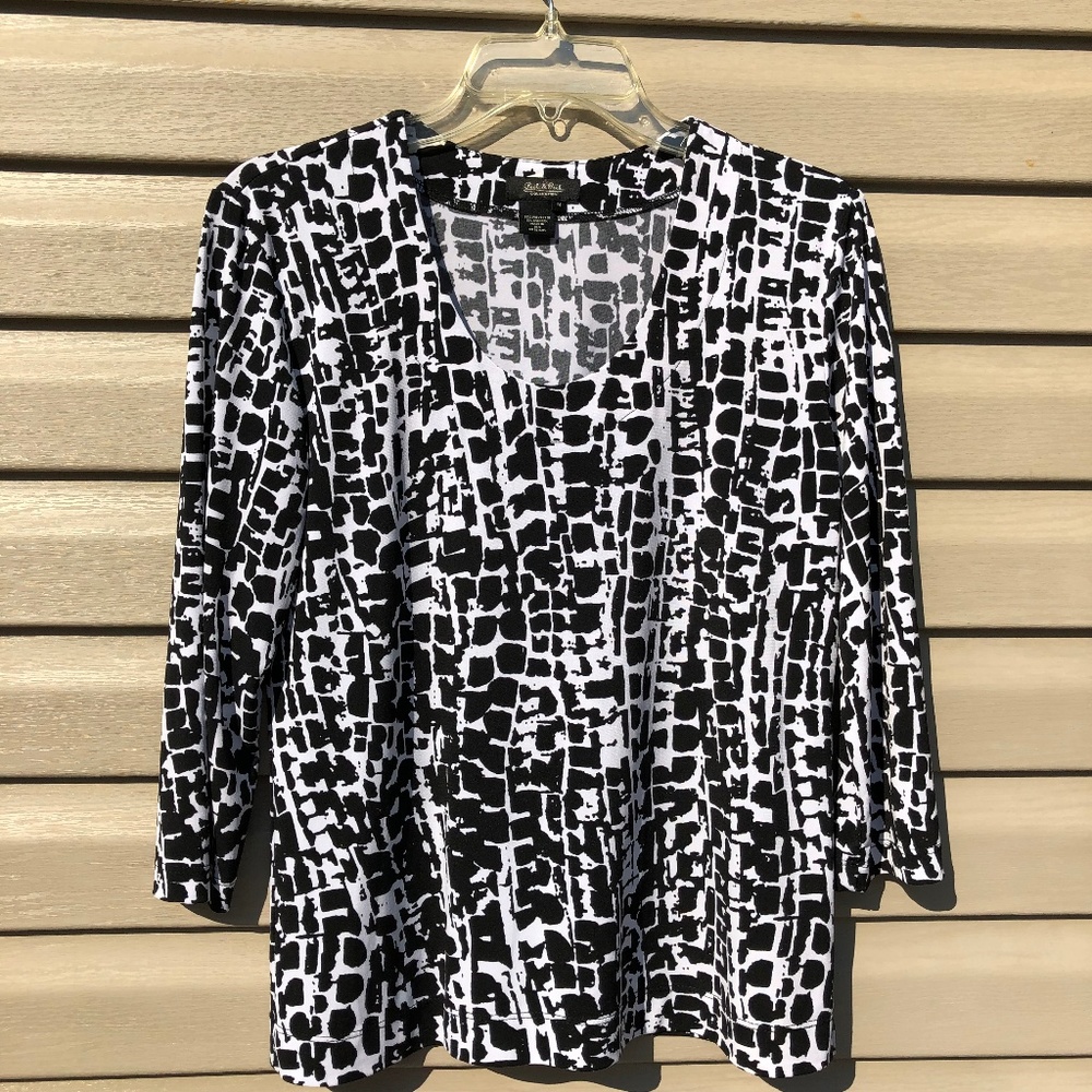 Peck & Peck Black & White Medium Knit Top Medium